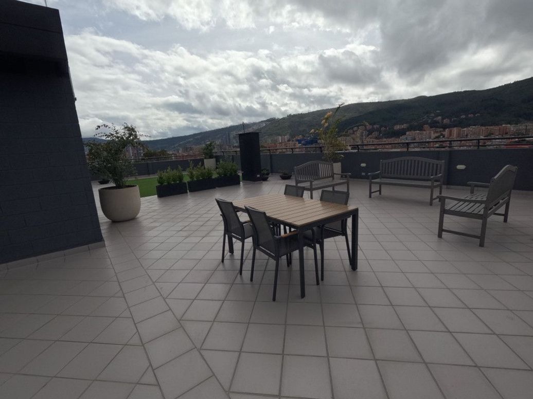 Apartaestudio en venta en Nuevo Contry, Bogotá, 19 m² · foto 18 de 20
