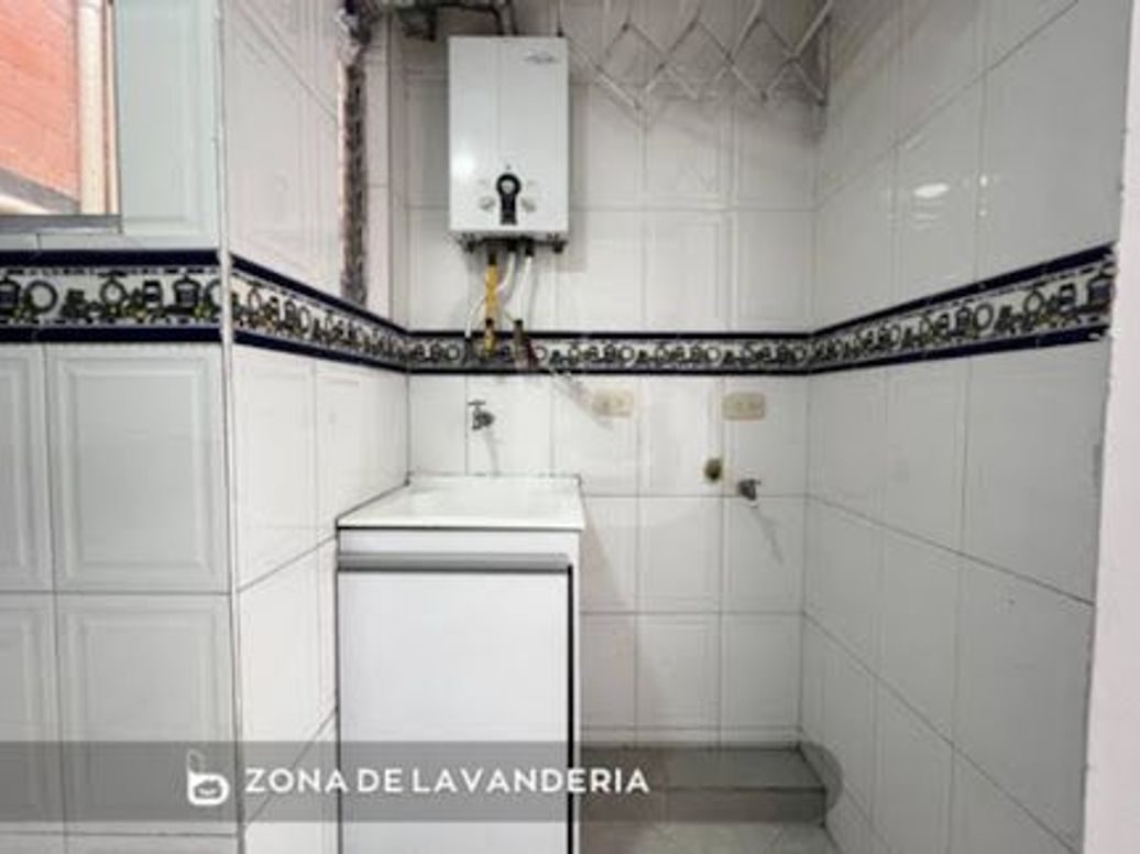Apartamento de 2 alcobas en venta en Gratamira, Bogotá, 53 m² · foto 13 de 14