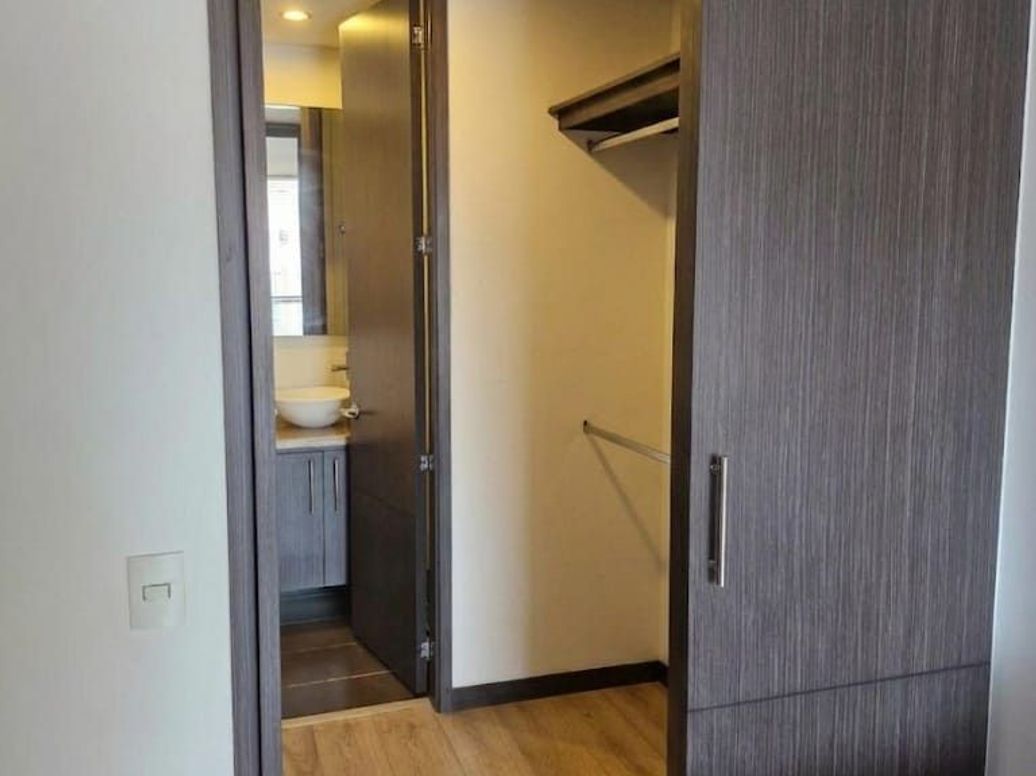 Apartamento de 2 alcobas en arriendo en Cedro Narvaez, Bogotá, 74 m² · foto 8 de 19