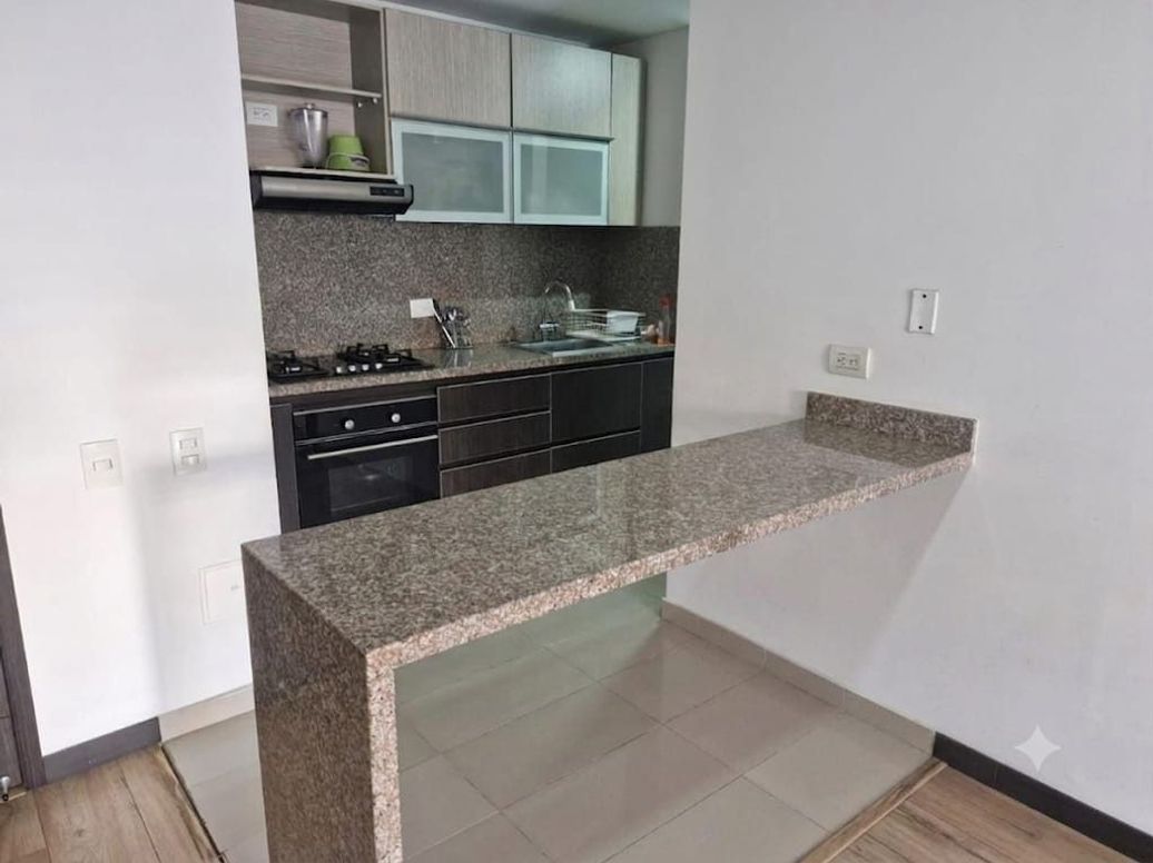 Apartamento de 2 alcobas en arriendo en Cedro Narvaez, Bogotá, 74 m² · foto 4 de 19