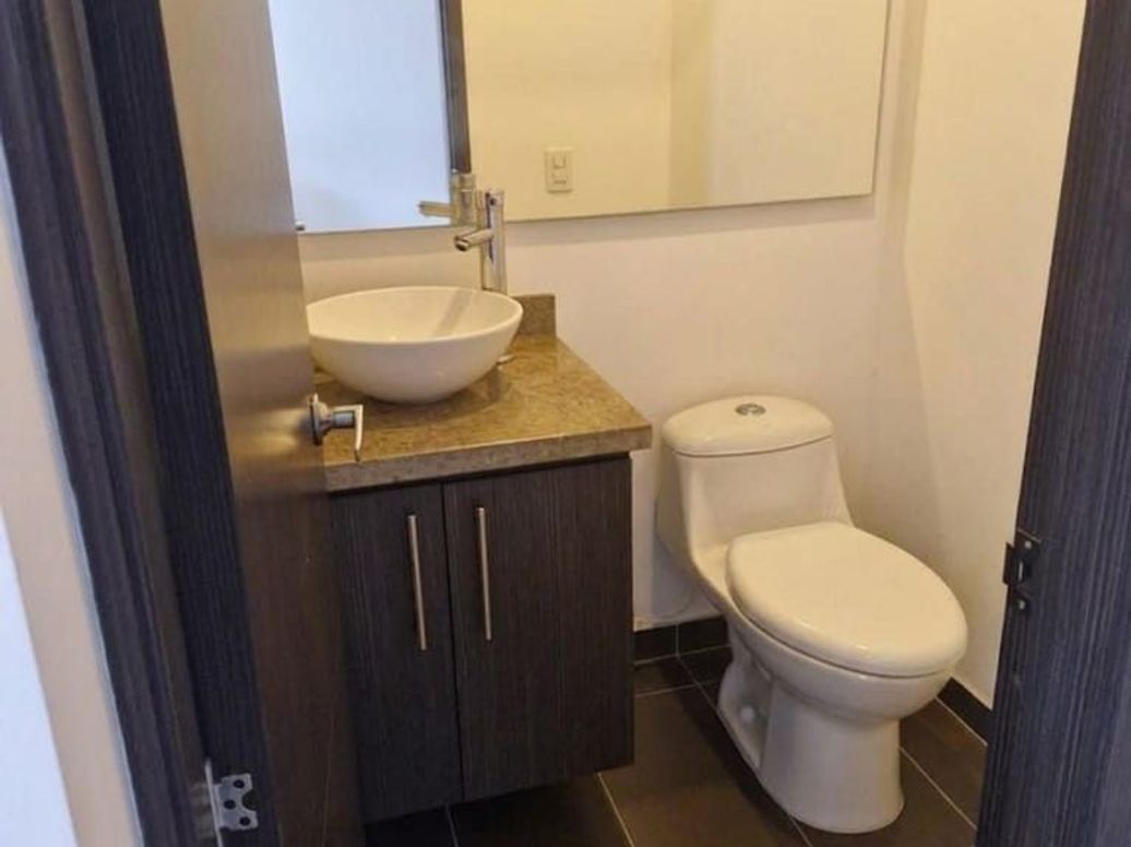 Apartamento de 2 alcobas en arriendo en Cedro Narvaez, Bogotá, 74 m² · foto 12 de 19