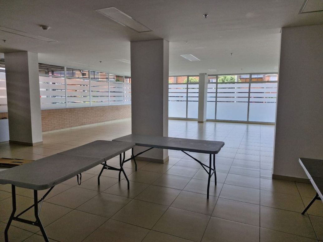 Apartamento de 2 alcobas en arriendo en Cedro Narvaez, Bogotá, 74 m² · foto 15 de 19