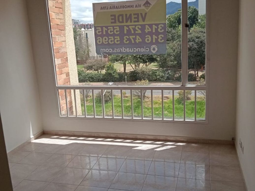 Apartamento de 2 alcobas en venta en La Emilia, Bogotá, 65 m² · foto 12 de 13