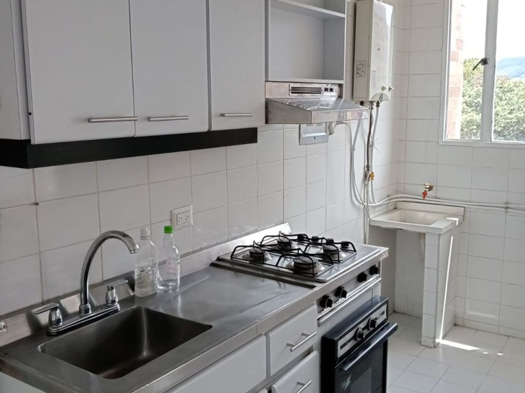 Apartamento de 2 alcobas en venta en La Emilia, Bogotá, 65 m² · foto 6 de 13