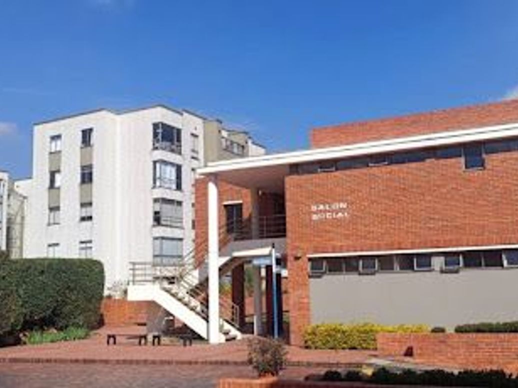 Apartamento de 3 alcobas en venta en Cedritos, Bogotá, 67 m² · foto 8 de 14