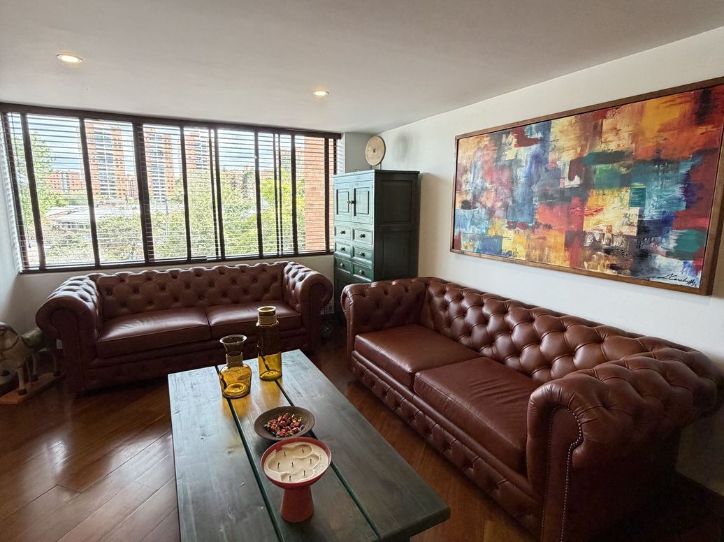 Apartamento de 3 alcobas en venta en Ub. Cordoba Niza, Bogotá, 103 m² · foto 9 de 18