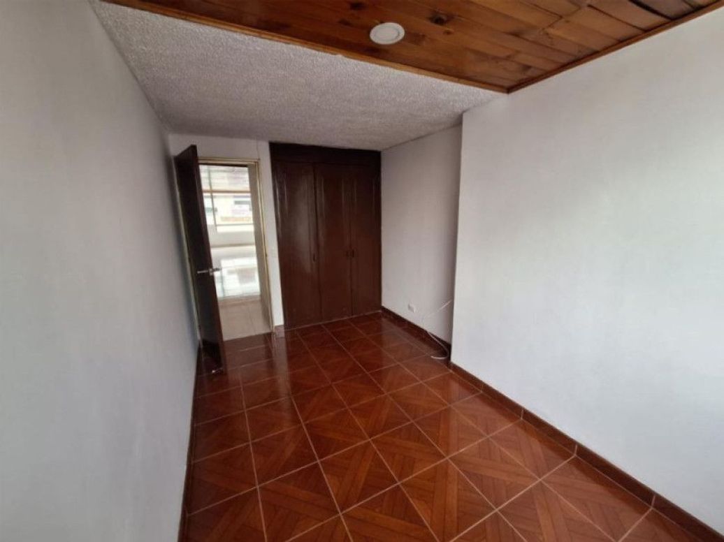 Apartamento de 3 alcobas en venta en Ciudad Jardín Sur, Bogotá, 63 m² · foto 6 de 10