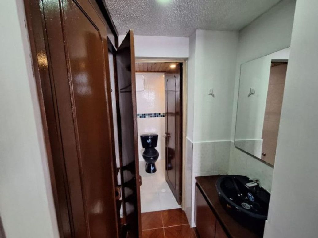 Apartamento de 3 alcobas en venta en Ciudad Jardín Sur, Bogotá, 63 m² · foto 8 de 10