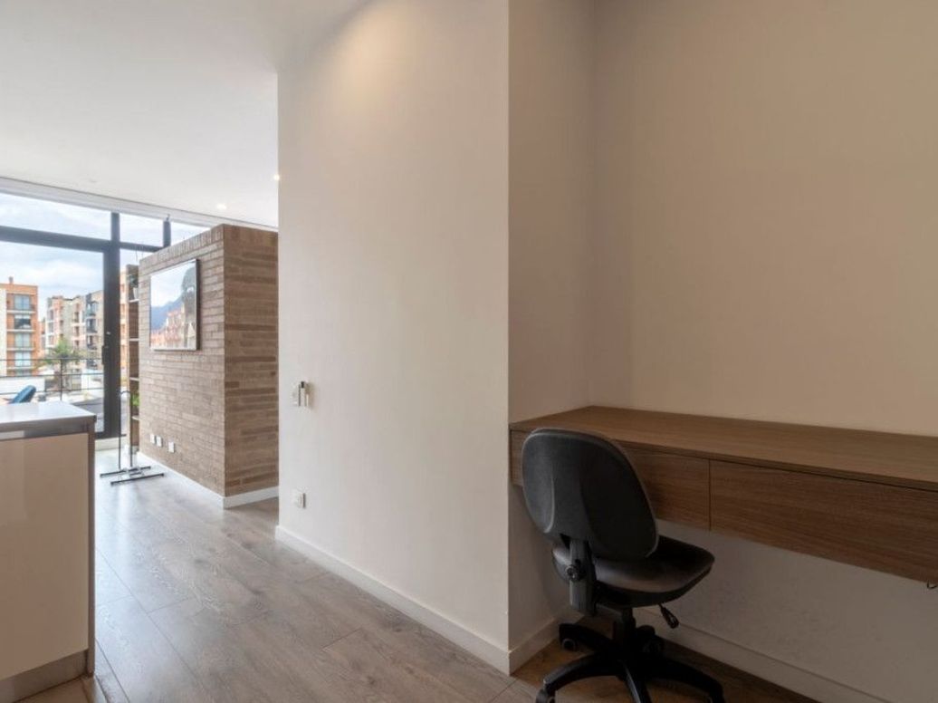 Apartamento de 1 alcoba en venta en Santa Barbara Occidental, Bogotá, 57 m² · foto 6 de 16