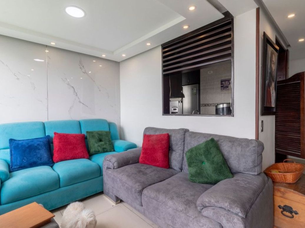 Apartamento de 3 alcobas en venta en San Miguel, Bogotá, 73 m² · foto 2 de 16