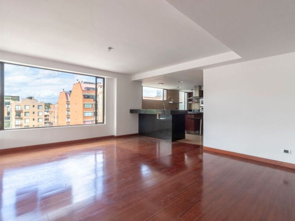 Apartamento de 5 alcobas en arriendo en Santa Barbara Occidental, Bogotá, 340 m² · foto 5 de 20