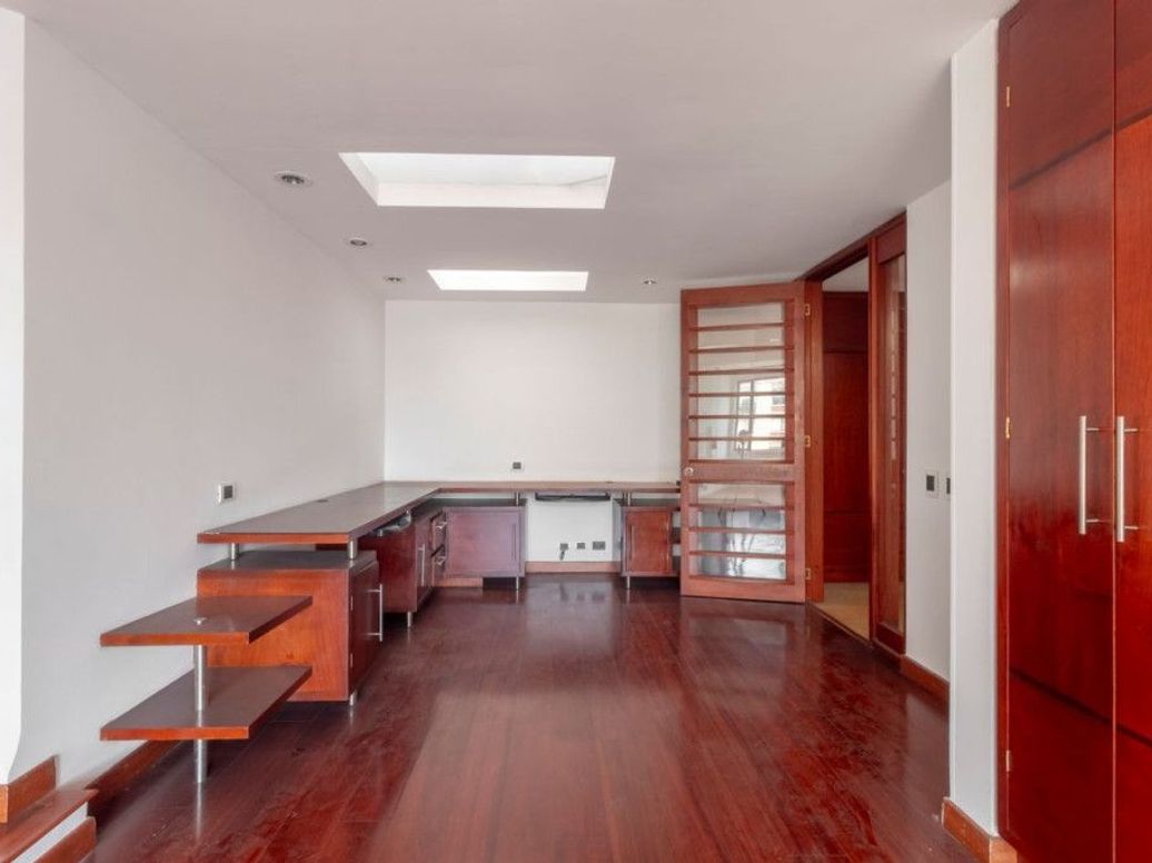 Apartamento de 5 alcobas en venta en Santa Barbara Occidental, Bogotá, 340 m² · foto 14 de 20