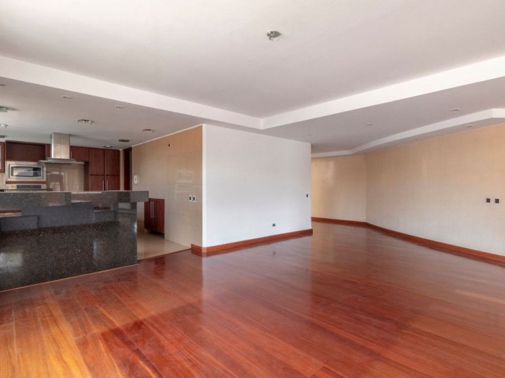 Apartamento de 5 alcobas en venta en Santa Barbara Occidental, Bogotá, 340 m² · foto 6 de 20