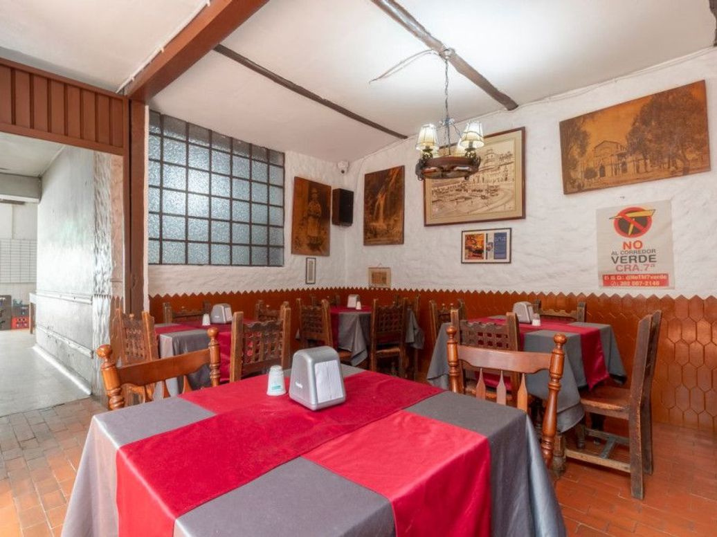 Casa de 14 alcobas en venta en La Portada, Bogotá, 600 m² · foto 5 de 20