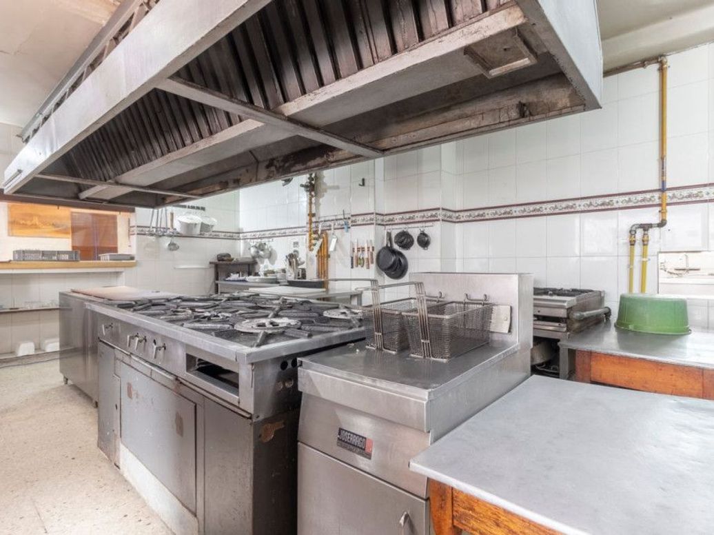 Casa de 14 alcobas en venta en La Portada, Bogotá, 600 m² · foto 10 de 20