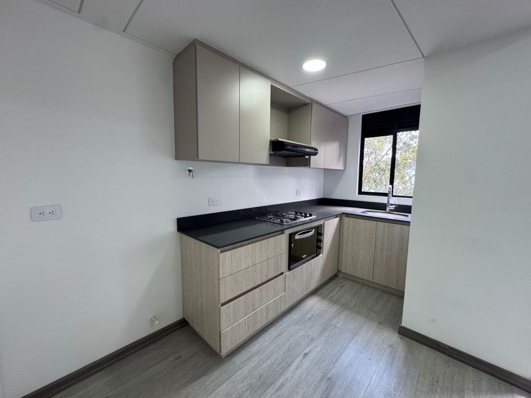 Apartamento En Arrriendo - Sector Las Palmas, Poblado en Asomadera No 2