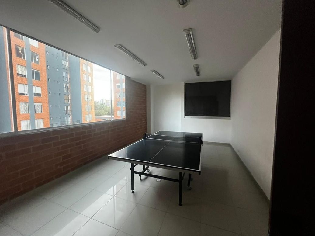 Apartamento de 3 alcobas en venta en El Castillo, Bogotá, 57 m² · foto 18 de 20