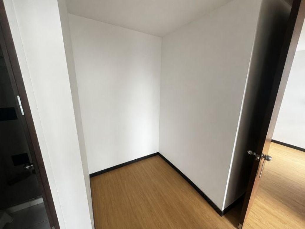 Apartamento de 3 alcobas en venta en El Castillo, Bogotá, 57 m² · foto 8 de 20