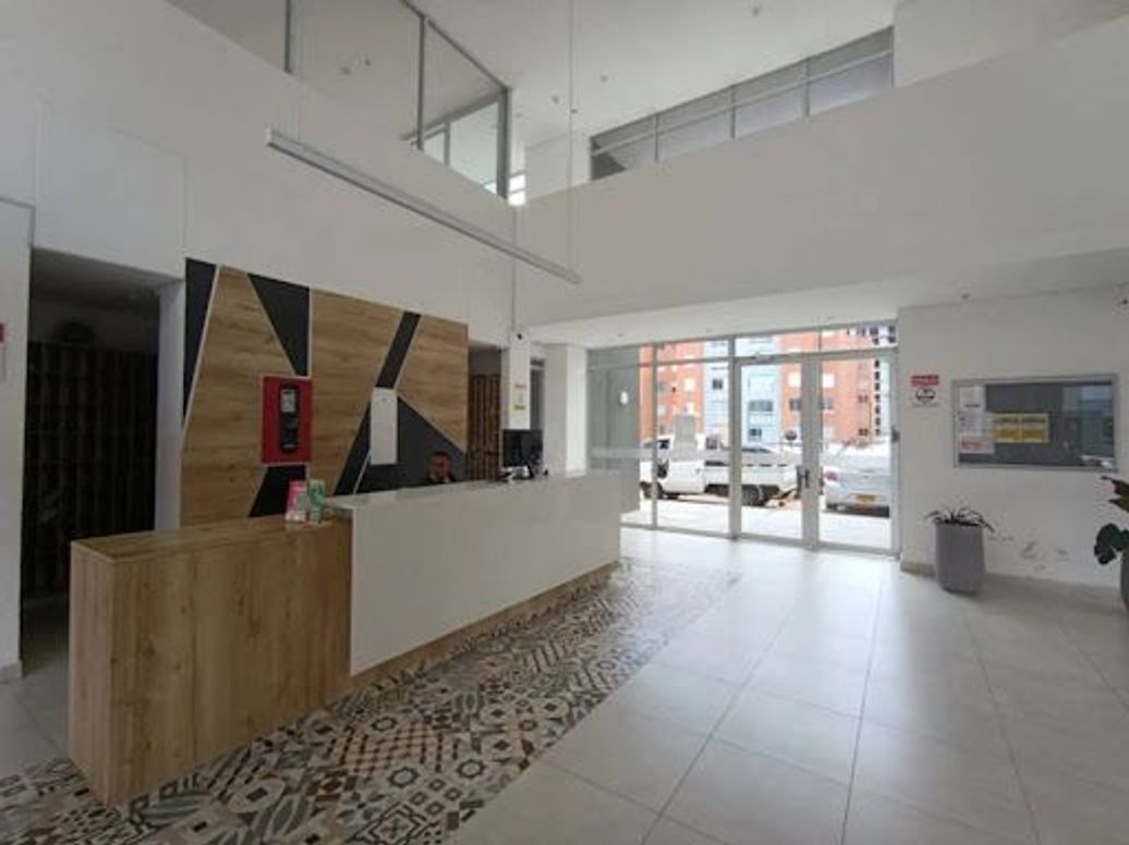 Apartamento de 2 alcobas en venta en Lago De Suba, Bogotá, 46 m² · foto 2 de 16