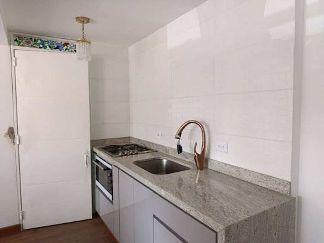 Apartamento de 2 alcobas en venta en Lago De Suba, Bogotá, 46 m² · foto 7 de 16