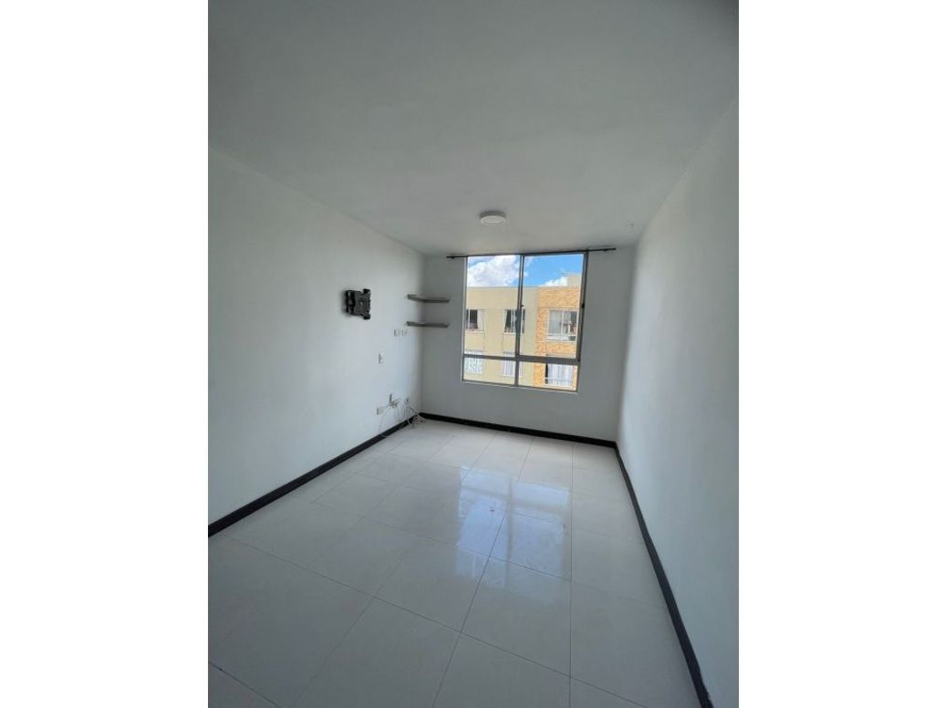 Apartamento en arriendo en Castilla, Bogotá · foto 9 de 13