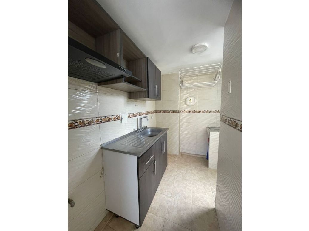 Apartamento en arriendo en Castilla, Bogotá · foto 12 de 13