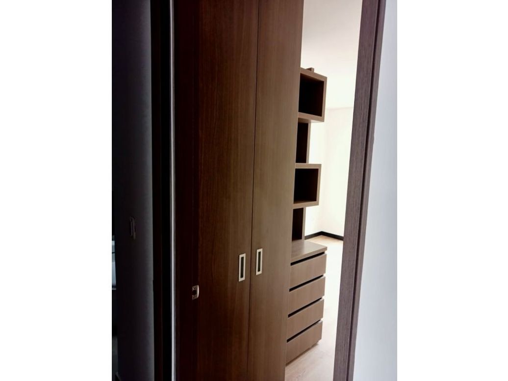 Apartamento de 2 alcobas en venta en El Batán, Bogotá, 61 m² · foto 4 de 11