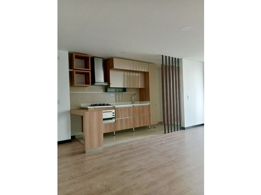 Apartamento de 2 alcobas en venta en El Batán, Bogotá, 61 m² · foto 2 de 11