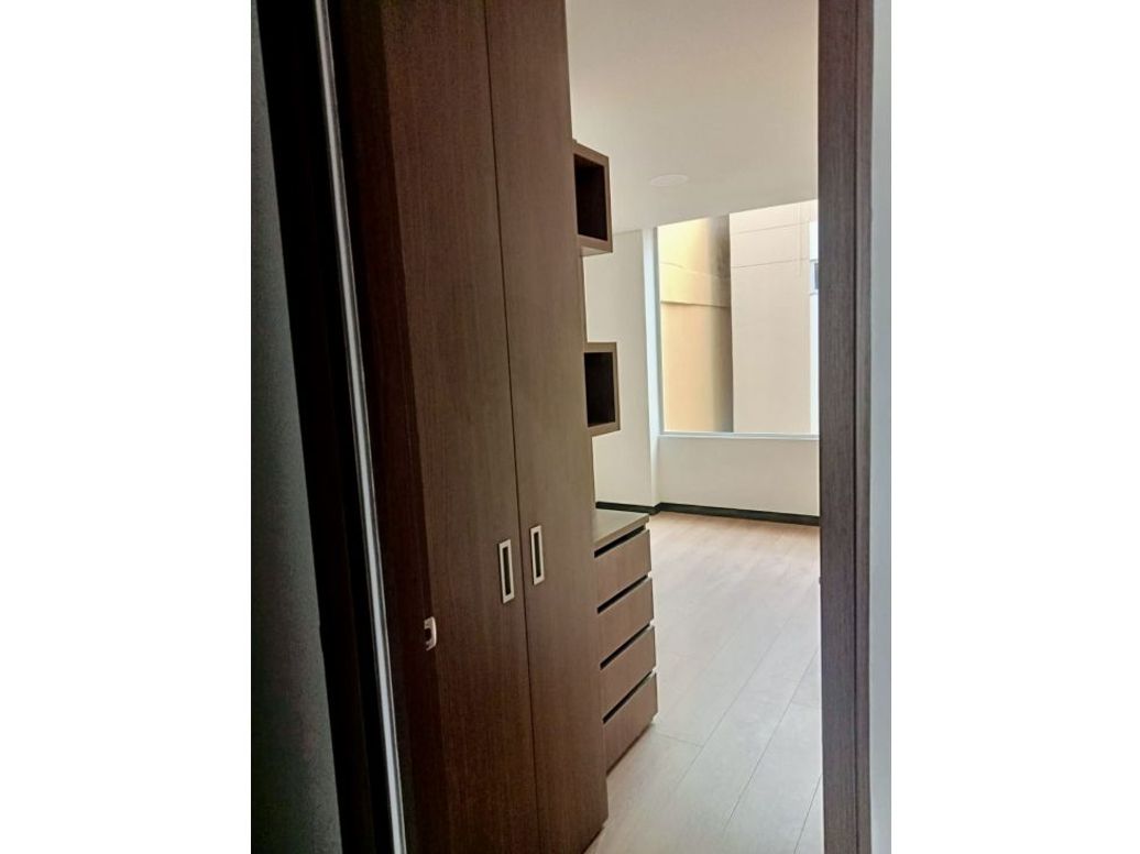 Apartamento de 2 alcobas en venta en El Batán, Bogotá, 61 m² · foto 7 de 11