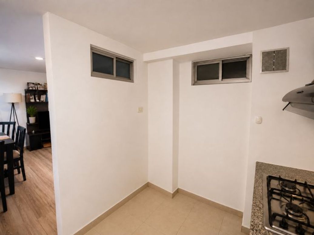 Apartamento de 3 alcobas en venta en El Castillo, Bogotá, 57 m² · foto 5 de 17
