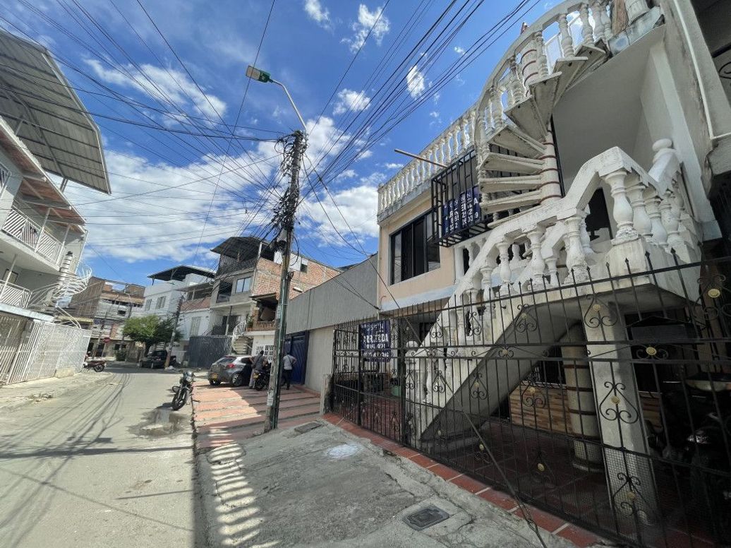 APARTAESTUDIO EN ARRIENDO en Atanasio Girardot