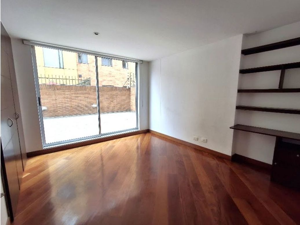 Apartamento de 3 alcobas en venta en Molinos Norte, Bogotá, 210 m² · foto 18 de 20