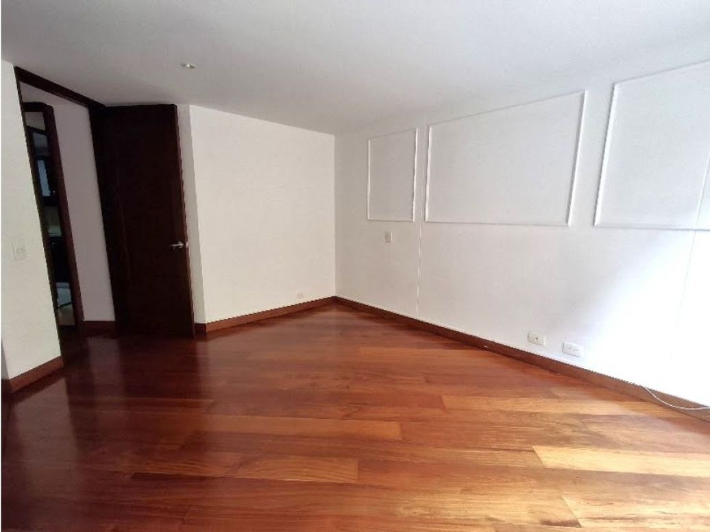 Apartamento de 3 alcobas en venta en Molinos Norte, Bogotá, 210 m² · foto 19 de 20