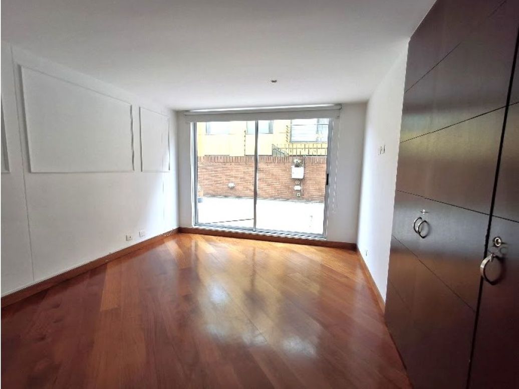 Apartamento de 3 alcobas en venta en Molinos Norte, Bogotá, 210 m² · foto 17 de 20
