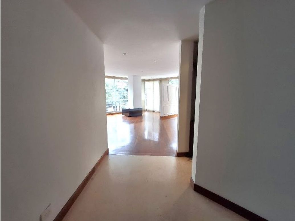 Apartamento de 3 alcobas en venta en Molinos Norte, Bogotá, 210 m² · foto 4 de 20