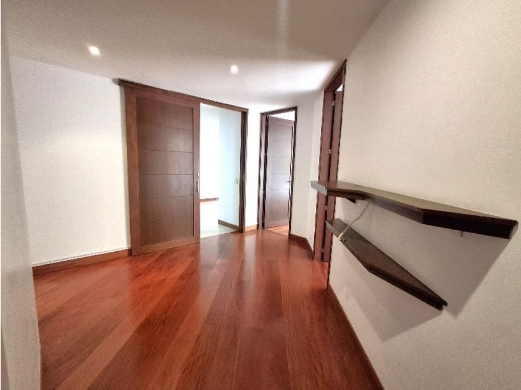 Apartamento de 3 alcobas en venta en Molinos Norte, Bogotá, 210 m² · foto 9 de 20
