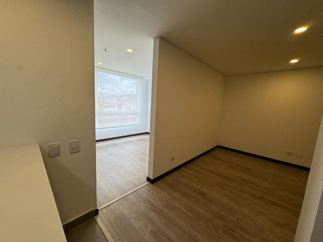 Apartamento de 1 alcoba en venta en Chapinero Central, Bogotá, 41 m² · foto 10 de 20