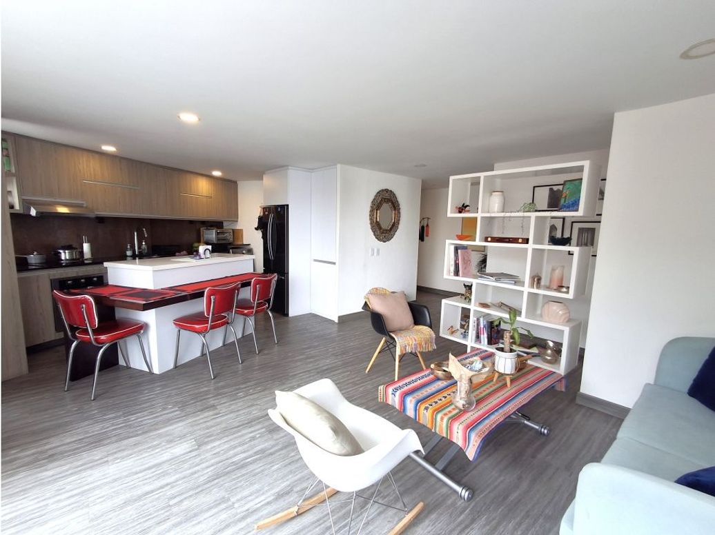 Apartamento de 2 alcobas en venta en Chico Norte Et. Ii, Bogotá, 81 m² · foto 3 de 20