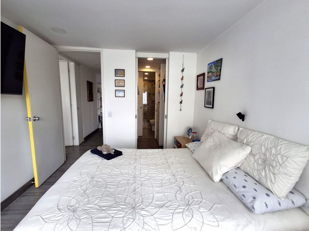 Apartamento de 2 alcobas en venta en Chico Norte Et. Ii, Bogotá, 81 m² · foto 11 de 20