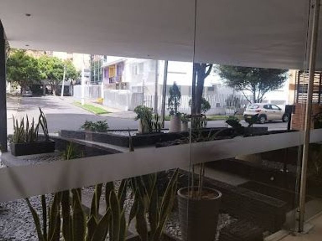 Apartamento de 2 alcobas en venta en Santa Barbara Oriental, Bogotá, 72 m² · foto 2 de 20