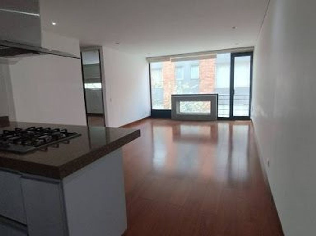 Apartamento de 2 alcobas en venta en Santa Barbara Oriental, Bogotá, 72 m² · foto 4 de 20