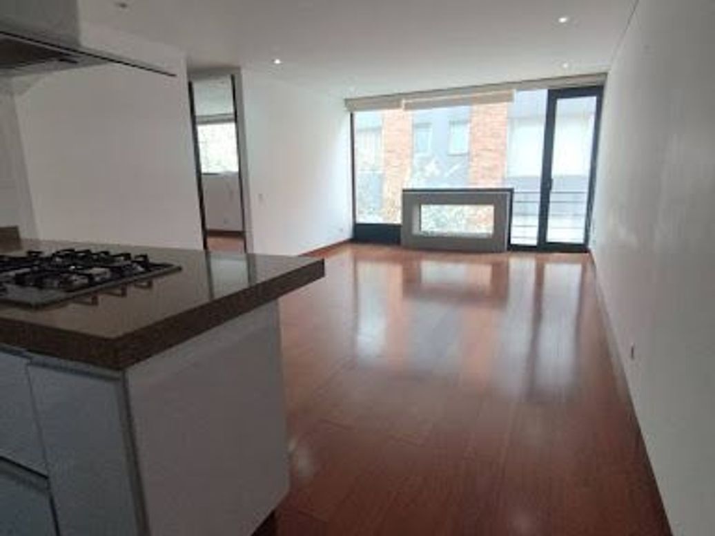 Apartamento de 2 alcobas en venta en Santa Barbara Oriental, Bogotá, 72 m² · foto 5 de 20