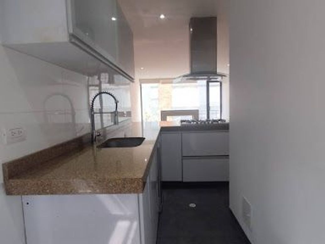 Apartamento de 2 alcobas en venta en Santa Barbara Oriental, Bogotá, 72 m² · foto 8 de 20