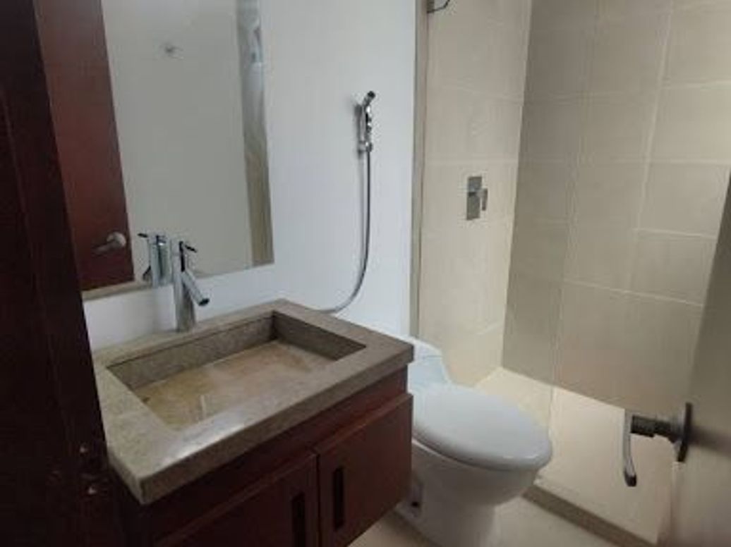 Apartamento de 2 alcobas en venta en Santa Barbara Oriental, Bogotá, 72 m² · foto 18 de 20