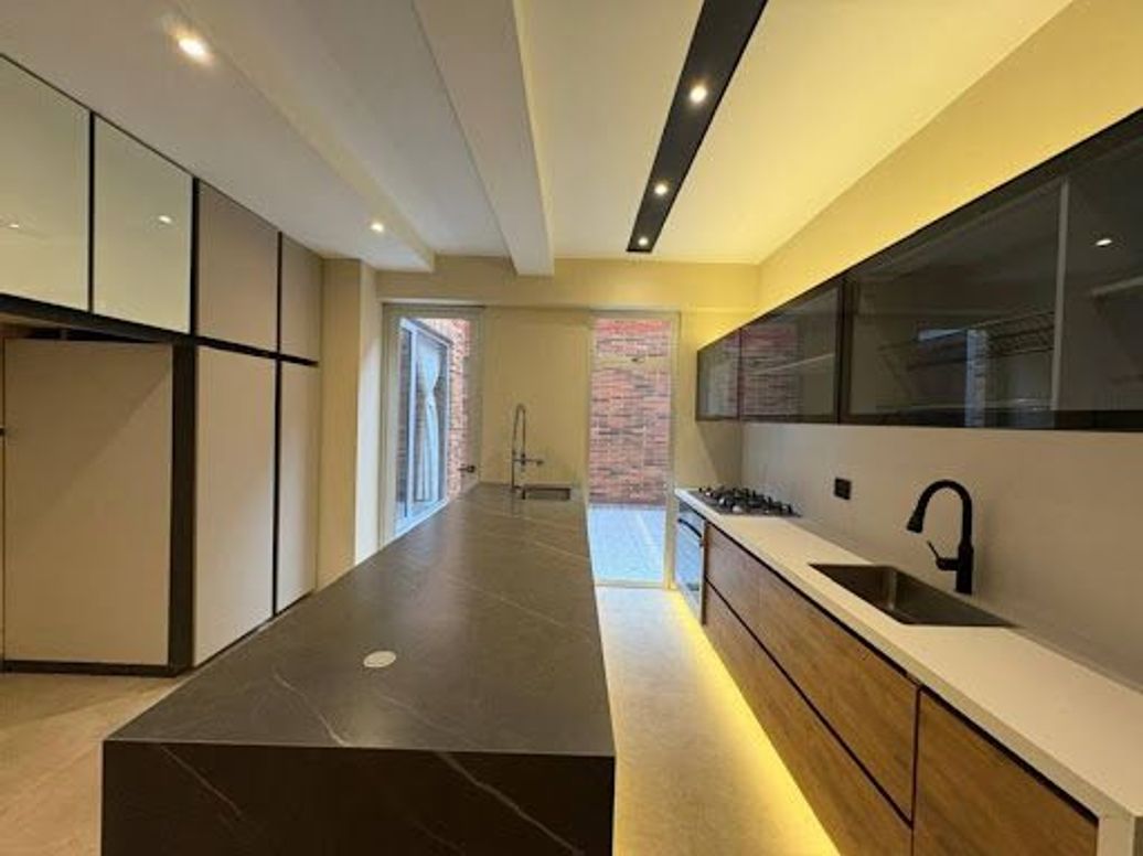 Apartamento de 2 alcobas en venta en Chico Oriental, Bogotá, 158 m² · foto 7 de 20