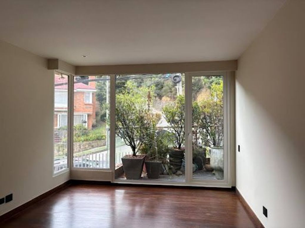 Apartamento de 2 alcobas en venta en Chico Oriental, Bogotá, 158 m² · foto 8 de 20
