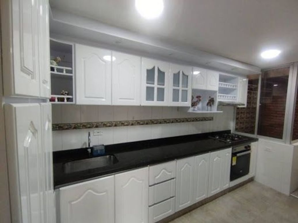 Apartamento de 2 alcobas en venta en Quinta Paredes, Bogotá, 68 m² · foto 12 de 19