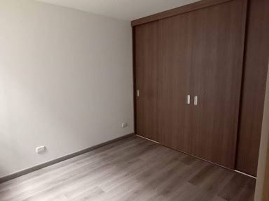 Apartamento en arriendo en San José De Bavaria, Bogotá · foto 7 de 18
