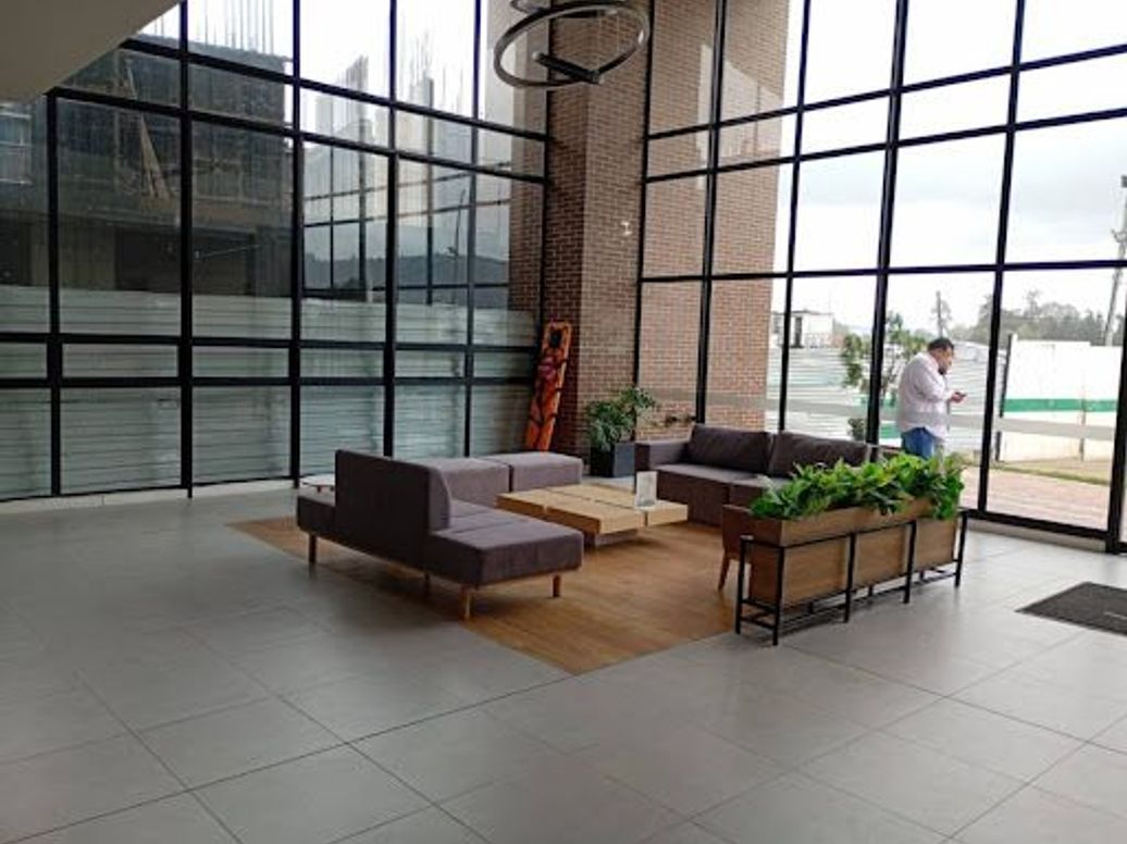 Apartamento en arriendo en San José De Bavaria, Bogotá · foto 2 de 18