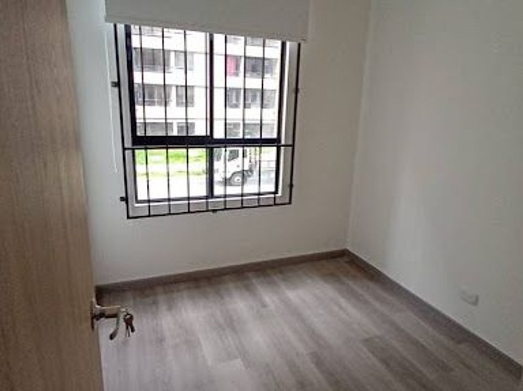 Apartamento en arriendo en San José De Bavaria, Bogotá · foto 9 de 18